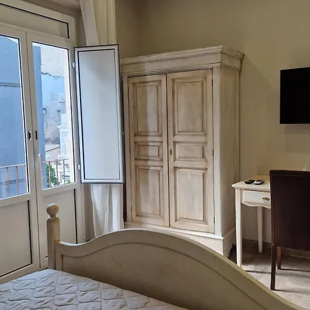 Giully's 3* Catánia