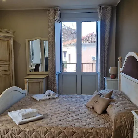 Giully's Guest house